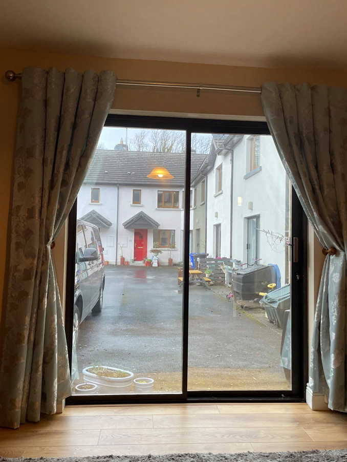 One-Way Mirror Residential 004