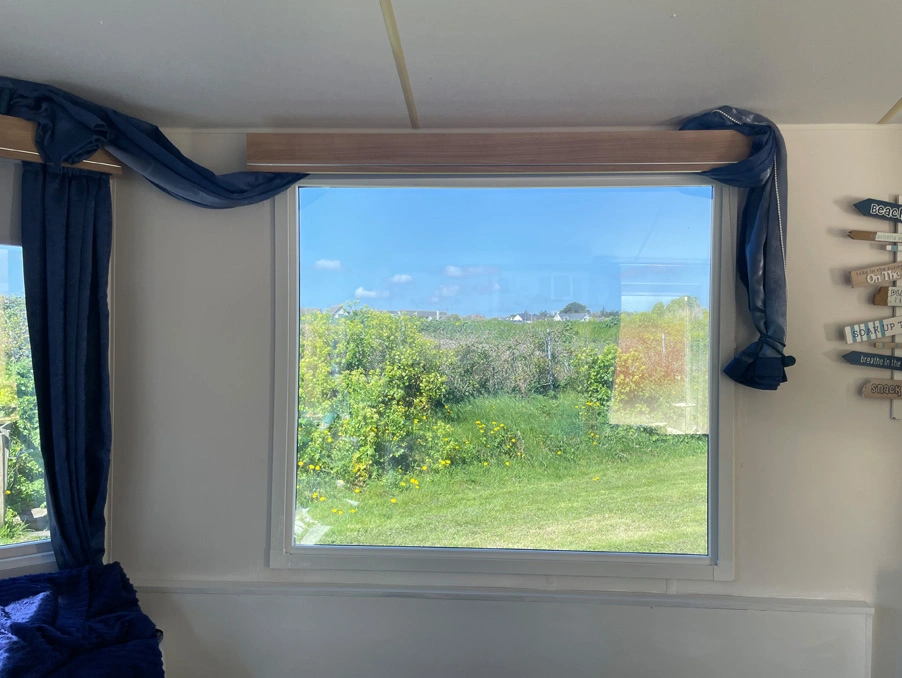 One-Way Mirror Residential 015